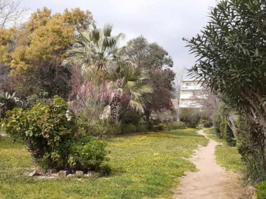 Toulon Est La Valette Studio 35M2 Dominant Parking Proche Mer Apartment Exterior photo